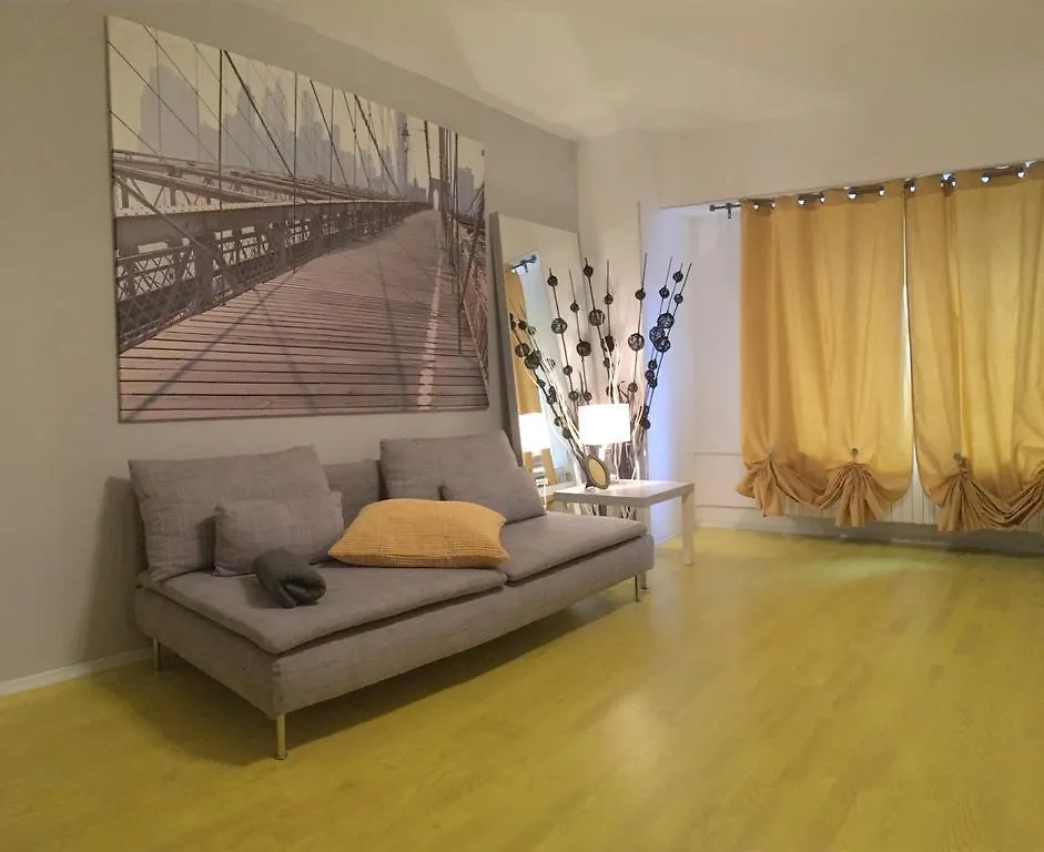 Green Apartment Bucureşti 0*,