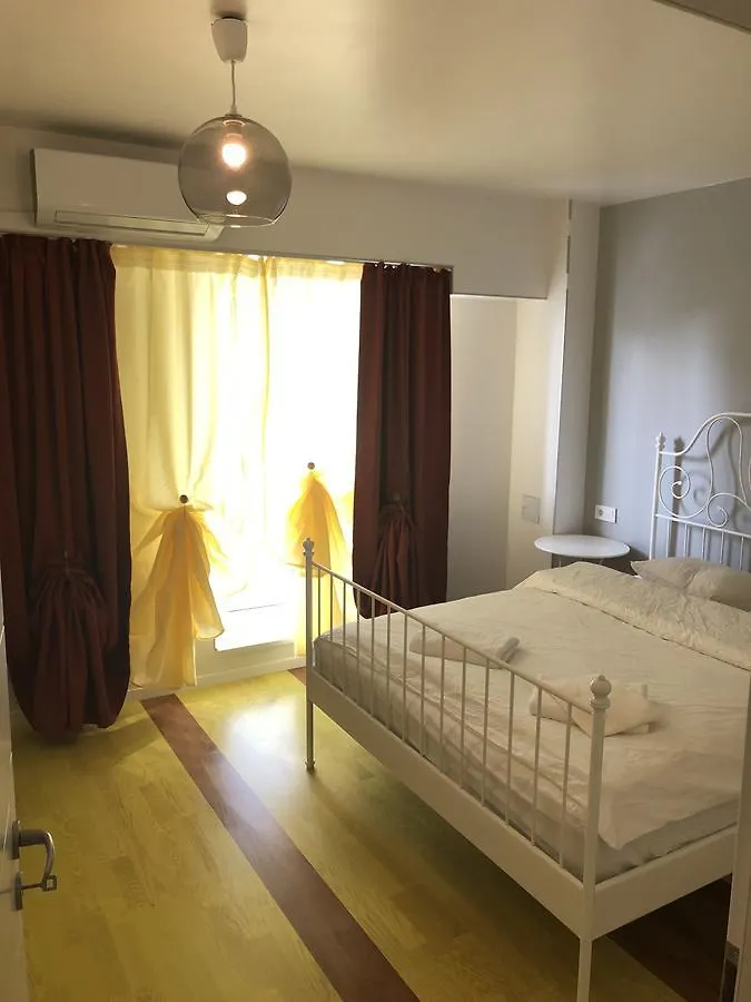 Green Apartment 부쿠레슈티