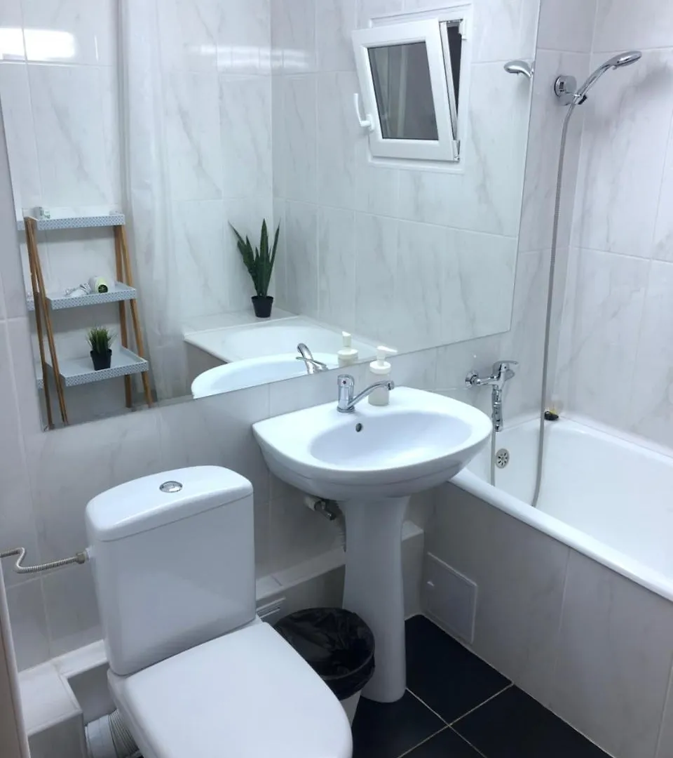 Green Apartment Bucureşti