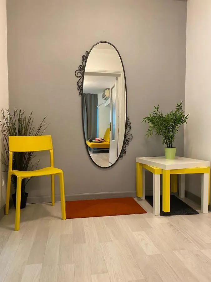 Green Apartment Bucureşti