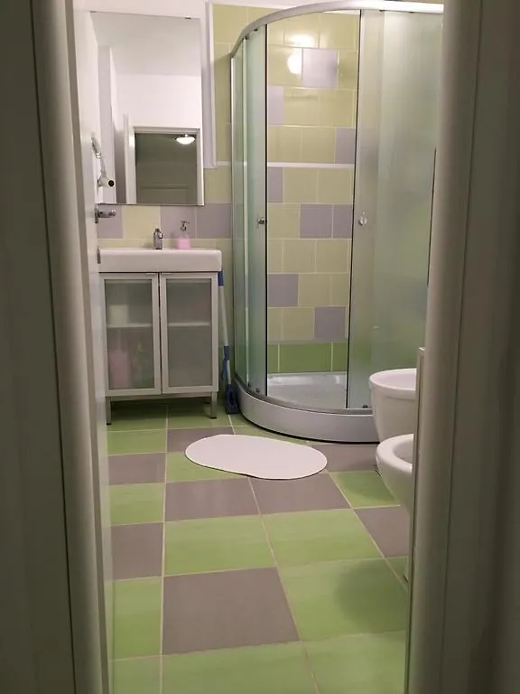 Green Apartment Bucureşti 0*,