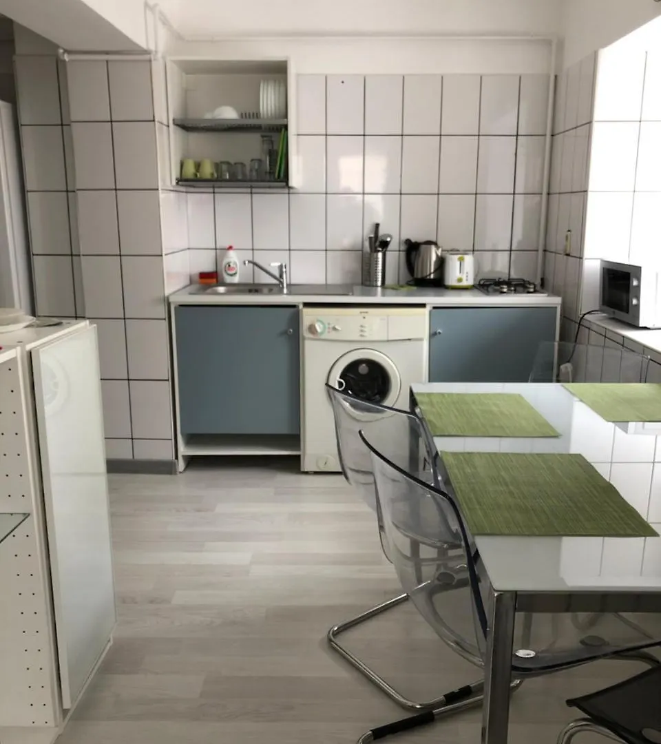Green Apartment Bucureşti